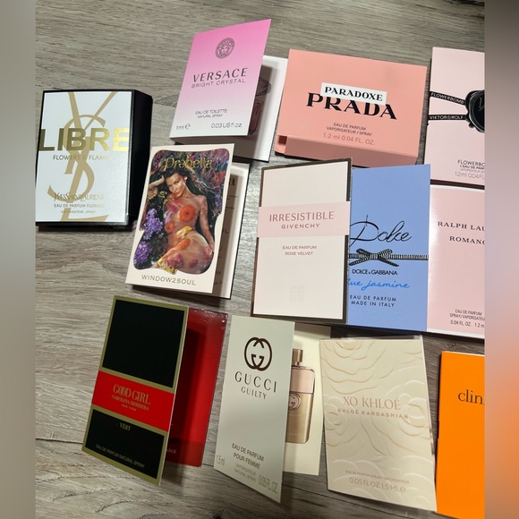 Fragrance Sample Bundle - Picture 2 of 14